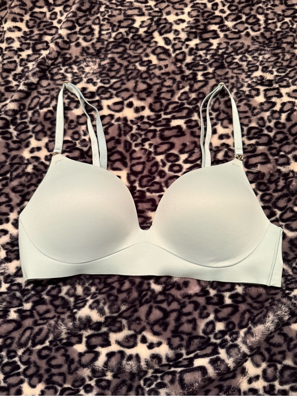 Victoria’s Secret Dream Angels wireless push-up - seafoam green